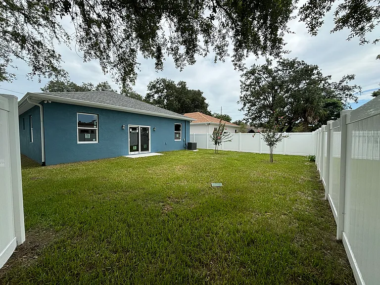 3301 Lila St — Photo 9
