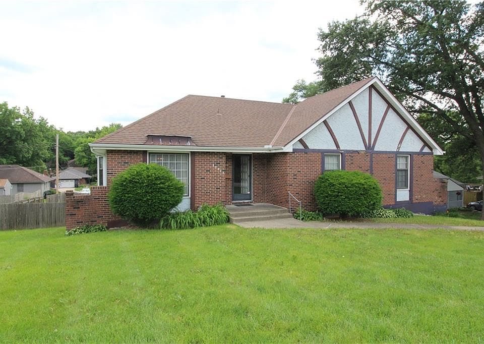 12815 E 35th St S, Independence, MO 64055 | Zillow