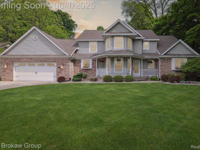 6387 Pinebrook Ln, Burton, MI, 48509
