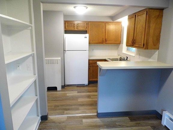 5th image of 730 Englewood Ave APT 3