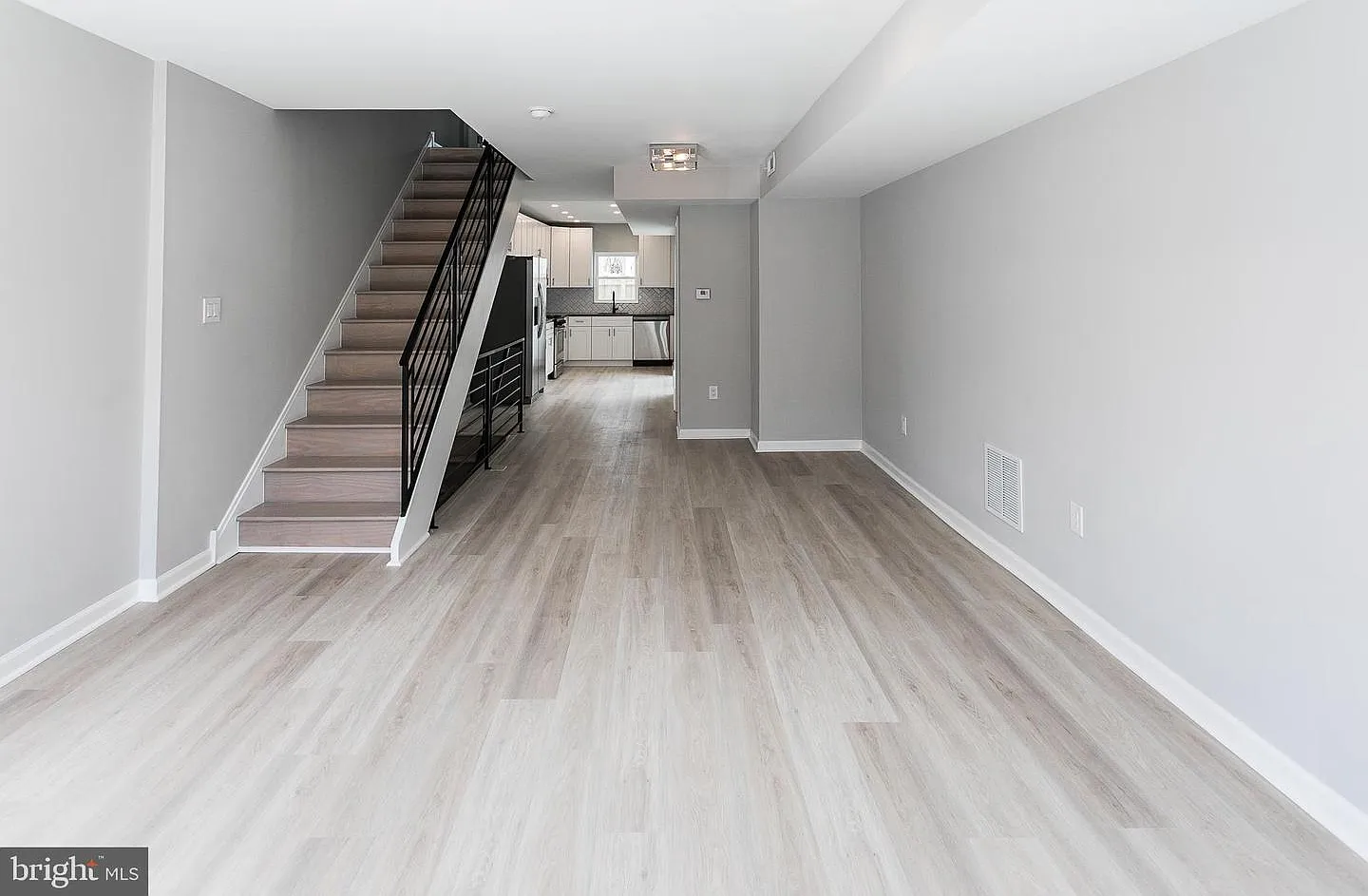 2 bed, 2.5 bath, 828 sqft, $2,250 — Photo 3