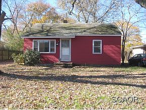 2nd image of 410 Elm Dr