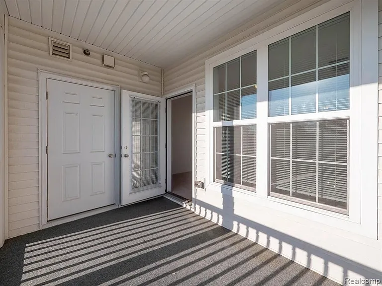 964 W Summerfield Glen Cir #17 — Photo 29