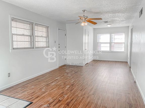 3rd image of 4904 44th St