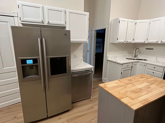 2nd image of 1226 N Cleaver St APT 1M