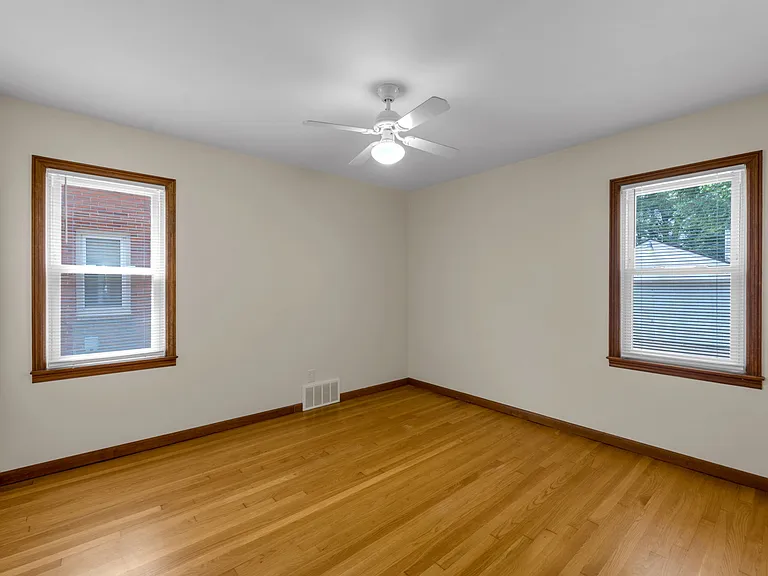 3020 Syracuse St — Photo 14