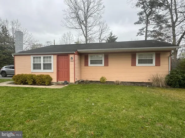 2302 E Lakeshore Dr, Browns Mills, NJ 08015