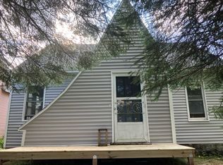 1408 Ashmun St, Sault Sainte Marie, MI 49783