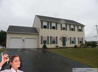 11 Autumn Ln, Royersford, PA 19468