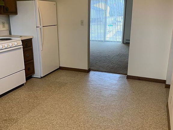 5th image of 2815 Elaine Dr NW APT 12