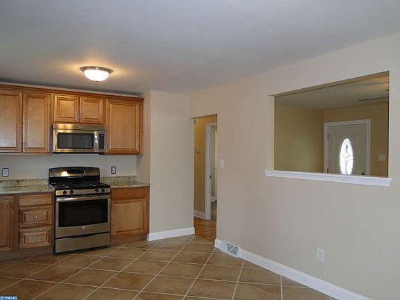 3rd image of 517 New Jersey Ave
