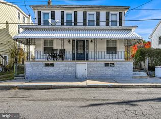 39 & 41 Walnut St, Middleport, PA 17953