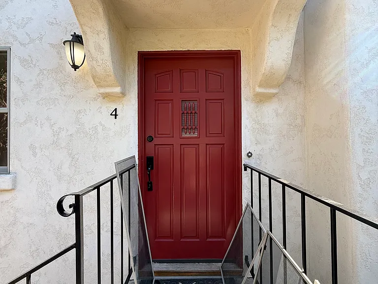 1818 Granada Ave #4 — Photo 6