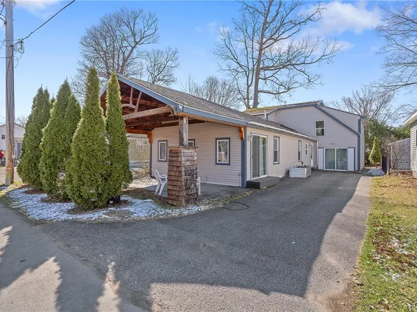 228 13th Ave, Sylvan Beach, NY 13157