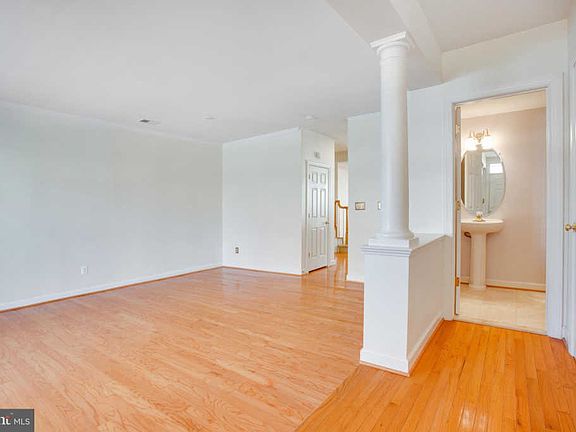 2nd image of 5003 Softwood Ln