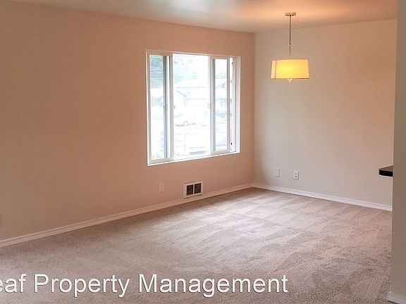 4th image of 13811 Greenwood Ave N #13811