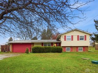 62 Fay Dr, Enon, OH 45323