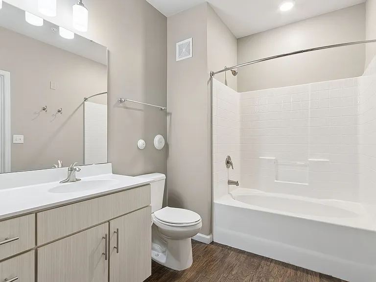 Arrive Brentwood I & II — Photo 26