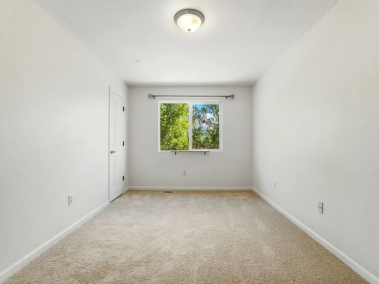 5155 Golden Eagle Pkwy — Photo 21