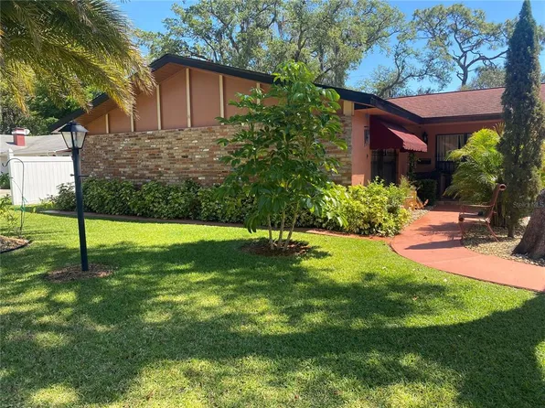 2721 CASTLE OAK AVENUE, ORLANDO, FL 32808