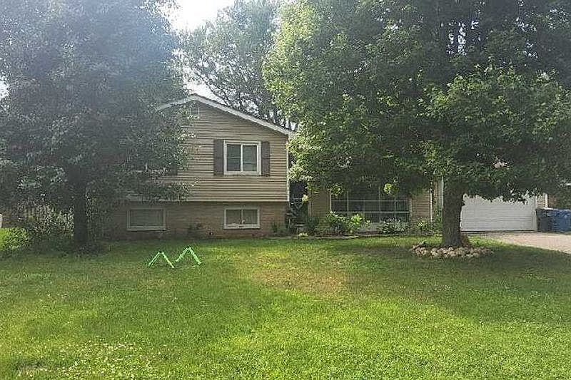 1st image of 10602 Sudan St