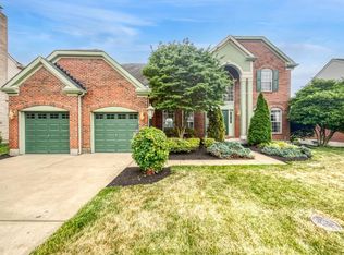 6191 Green Knoll Cir, Fairfield, OH