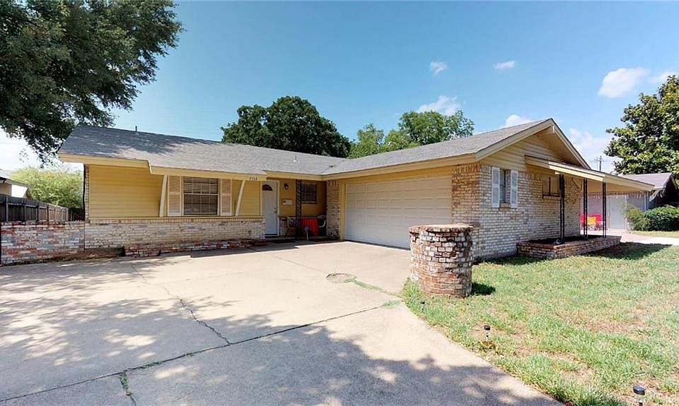 1st image of 2318 Fairfax Dr