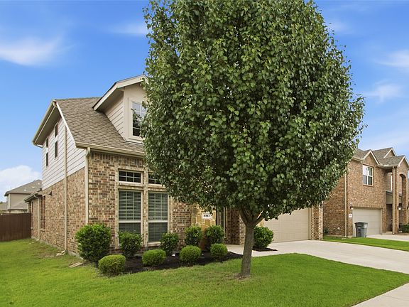 3rd image of 4317 Lakeview Dr