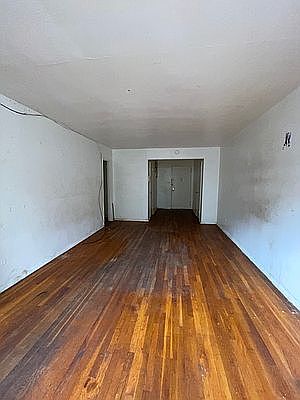 2nd image of 250 E 29th St #3L