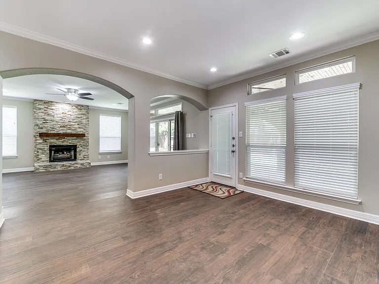 8603 Taylor Walk — Photo 8