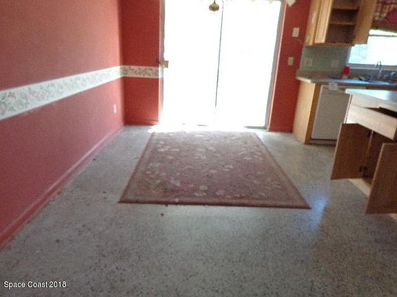 2nd image of 993 Palmer St