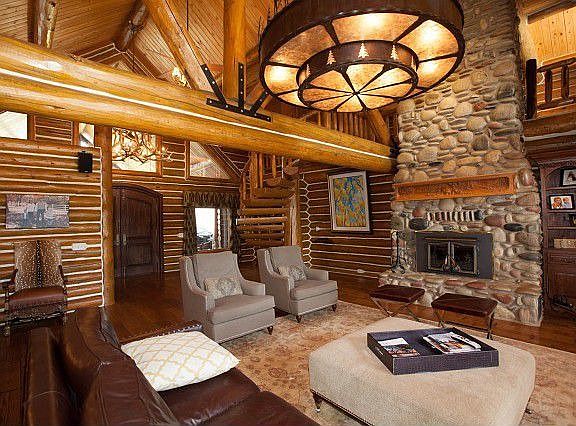 Kitchen has exceptional granite counter tops  