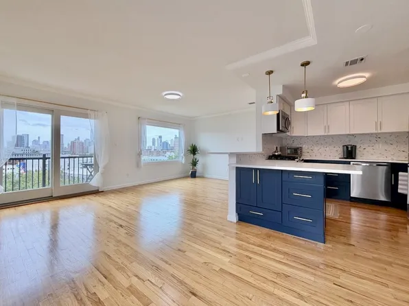 126 Ogden Avenue image 9 of 50