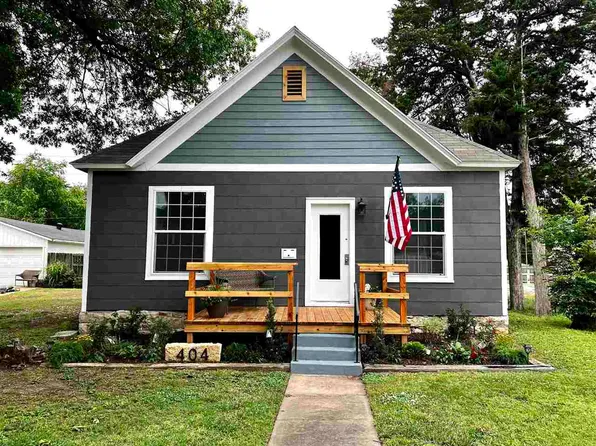 404 N 7th St, Ponca City, OK 74601