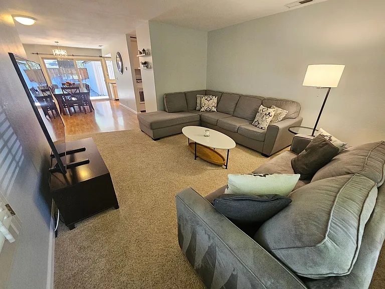 1116 Vanessa Dr — Photo 5