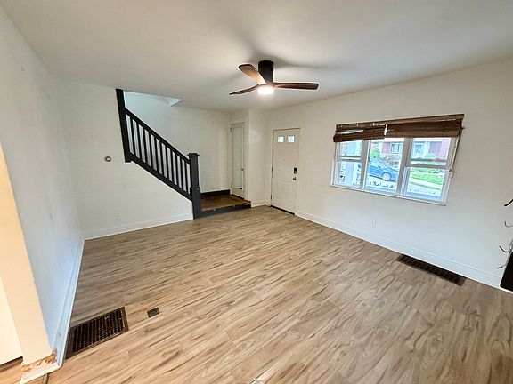 5th image of 4033 Davis Ave