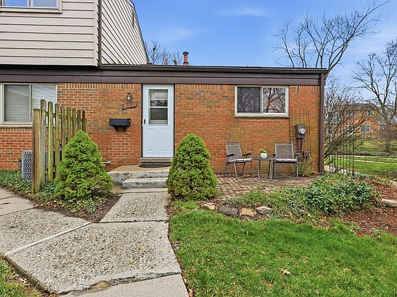 2nd image of 119 Sheffield Dr