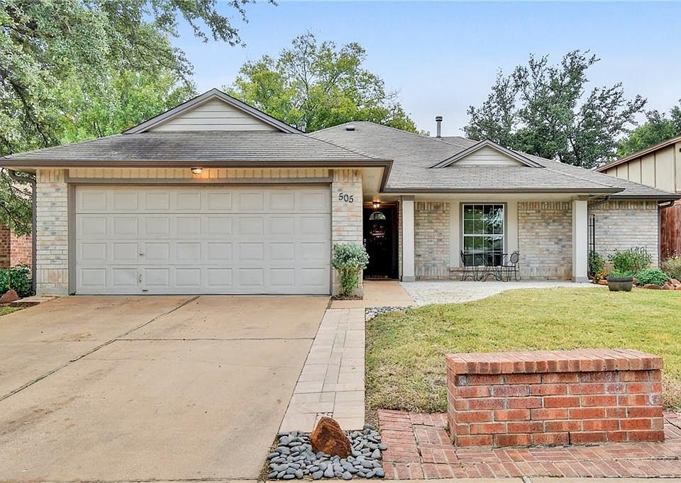1st image of 505 Deercreek Ln