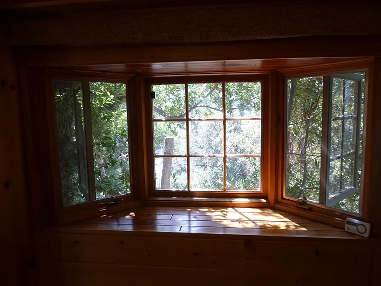 6746 Shaw Ave — Photo 2
