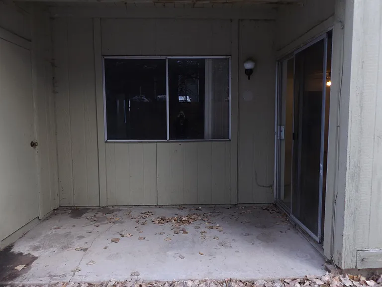 1717 Welch St — Photo 10