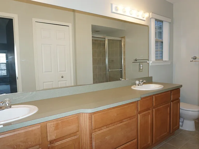 1345 Addington Ln — Photo 13