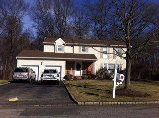 7 Edgemount Rd, East Hanover, NJ 07936