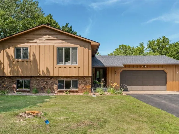 205 Dolphin Ave SE, Avon, MN 56310