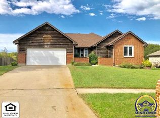 3918 SW 43rd St, Topeka, KS 66610