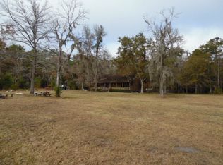 901 Old Red Bluff Rd, White Oak, GA 31568