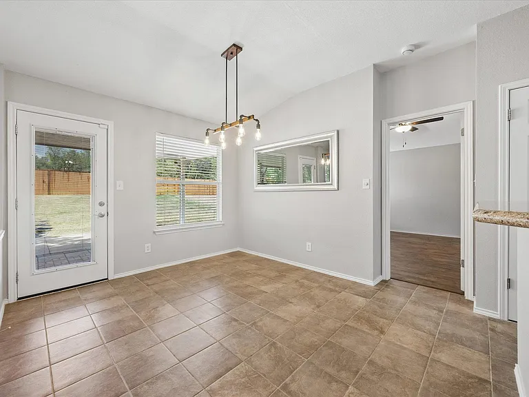 500 Millington Ln — Photo 15