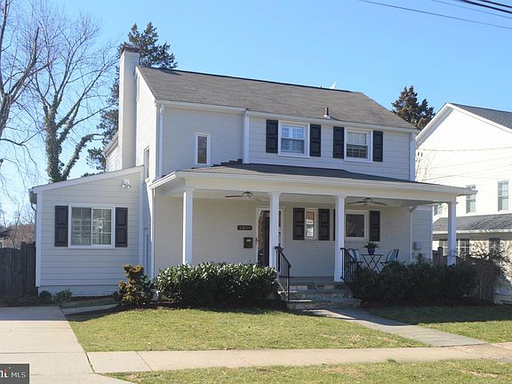 3rd image of 9502 Lindale Dr