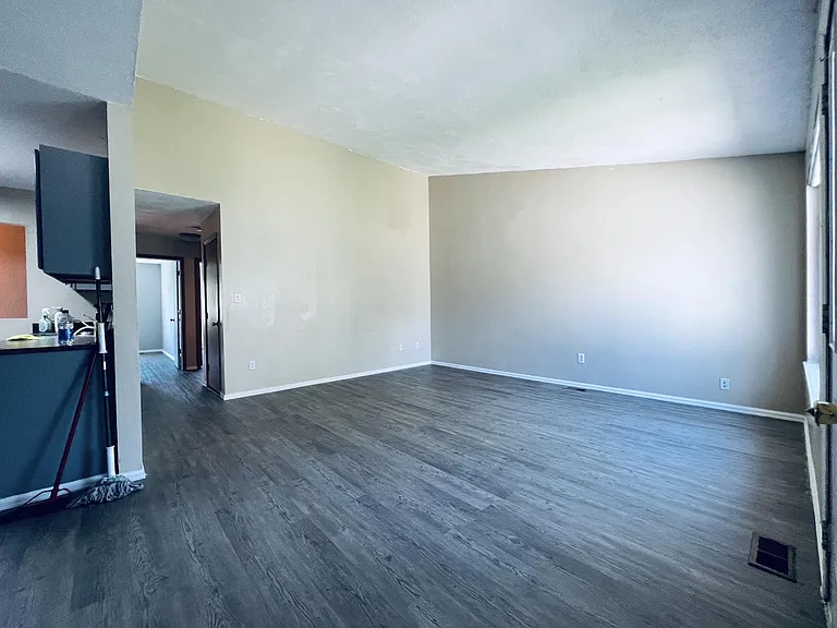 1331 Firefly Cir — Photo 4