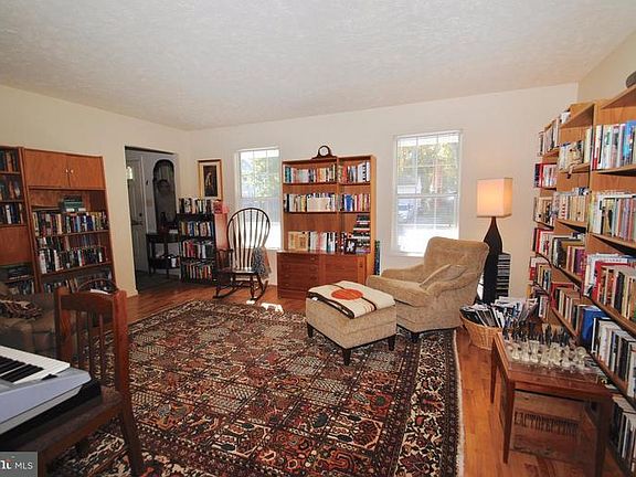 5th image of 1339 Blackwalnut Ct