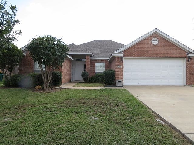 1st image of 510 Armstrong Dr